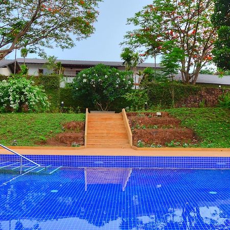 Avanilaya Villa Resort Goa Buitenkant foto