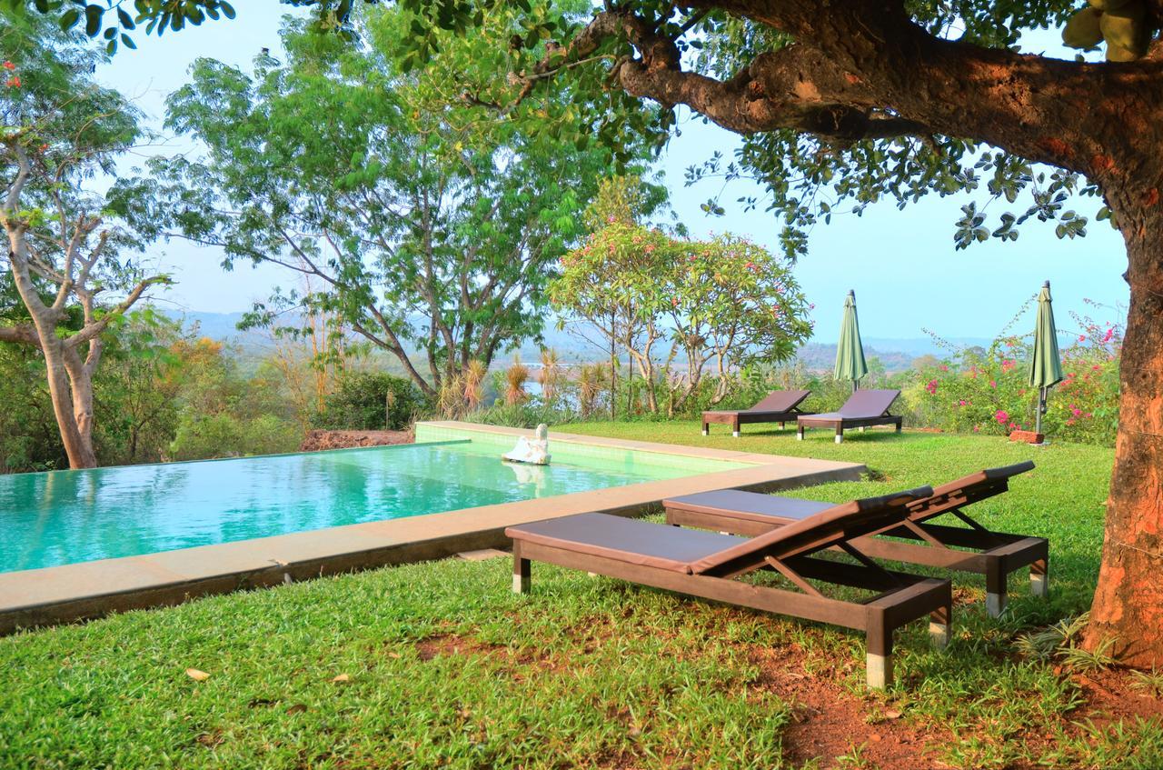 Avanilaya Villa Resort Goa Buitenkant foto